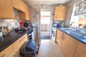 Kitchen- click for photo gallery